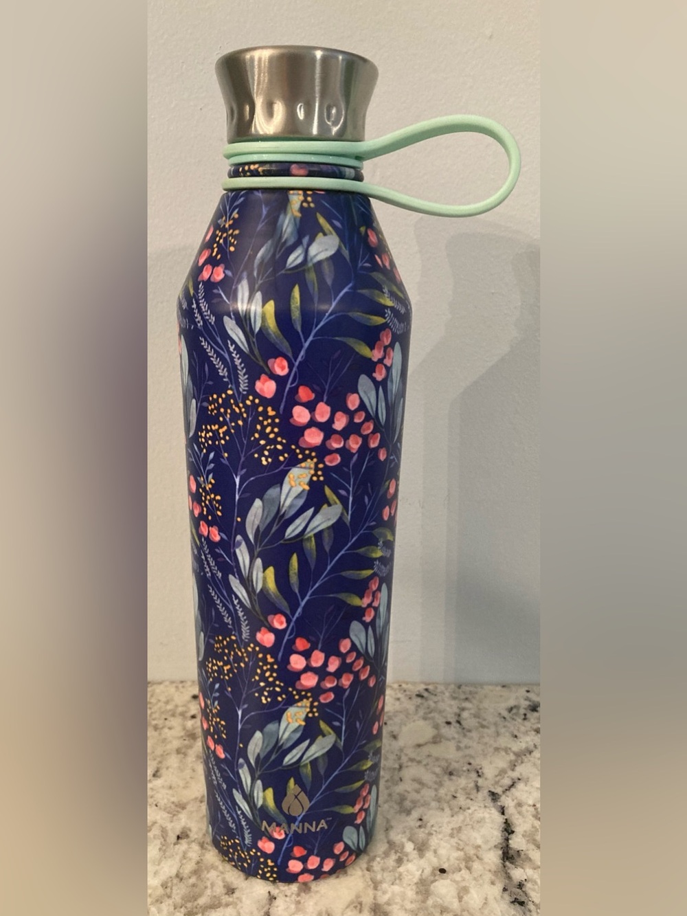 Manna 26 oz Haute Stainless Steel And Water Bottle